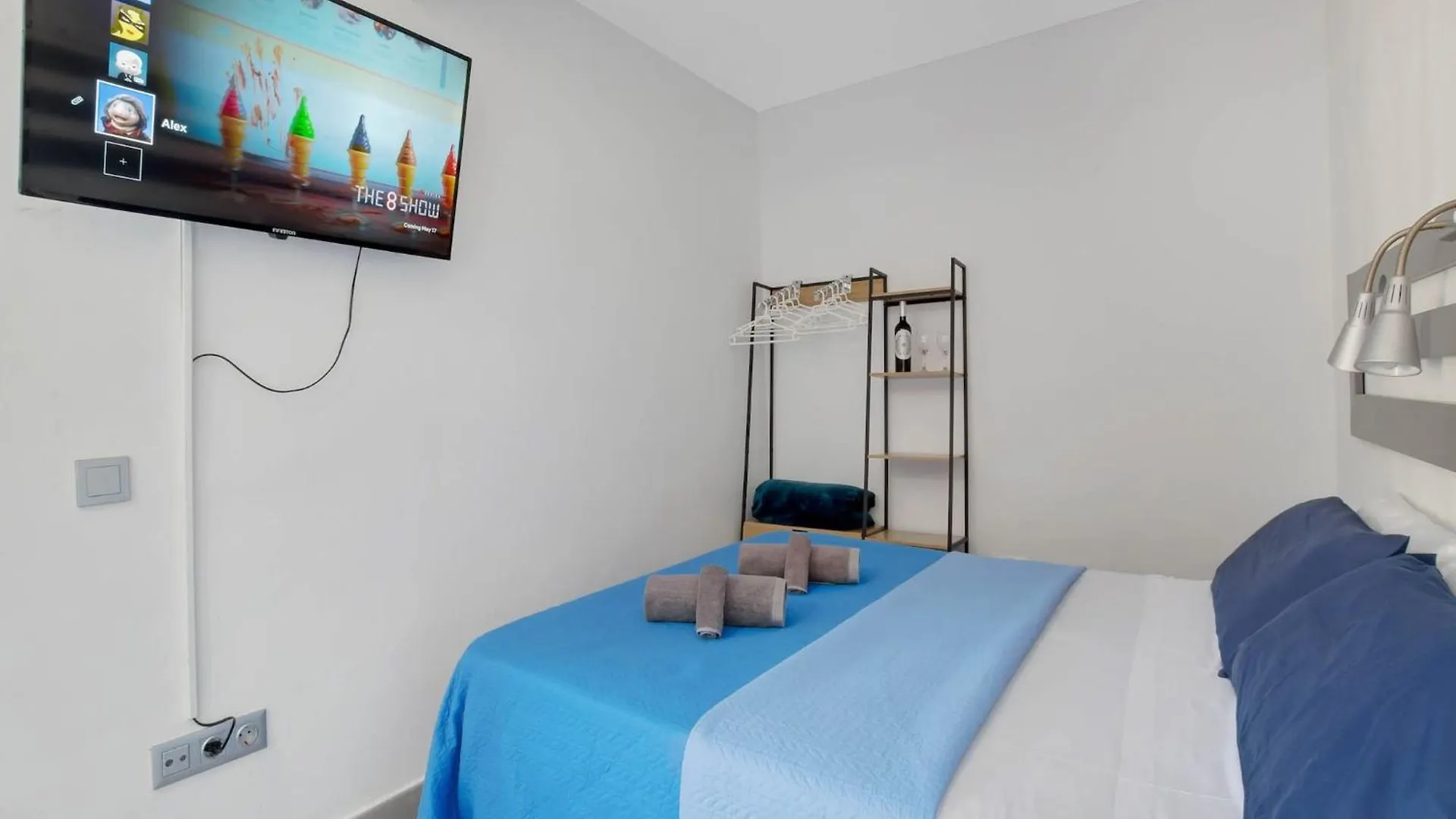 Amazing Location In Torremolinos Apartment